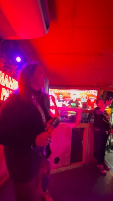 🤘 @tonyeyyy LIVE 🎙️IN DER KIEZ ALM HAMBURG🔥
WIR SIND PARTY‼️
KOMM IN DEINEN #lieblingsclub
#kiezalmhamburg #kiezalm #großefreiheit #reeperbahnhamburg #kiez #hamburg #wirsindparty #hamburgerkiez #saufisaufi #ballermannparty #wirsindmalle #wirsindparty #malle #mallorcaparty #mallorcapartysdeutschland #abfahrt #hamburgmeineperle #partybiszumabwinken #sangria #mallefieber #party #partyhard #abriss #saufisaufi #moinmoin #bierkönig #partyhamburg