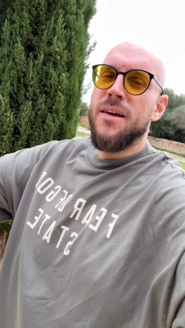 🎅 AM SAMSTAG DEN 13.12 LIVE 🎙️IN DER KIEZ ALM HAMBURG @rumbombe 🤩 MIT UNSEREN 3 ADVENT ABRISS 🍺🎄SICHERT EUCH JETZT DAS GOLDENE TICKET AUF UNSERER WEBSEITE www.KIEZ-ALM.de UM GARANTIERTEN EINLASS ZU HABEN 🎫
@dj_gary_offiziell wird alles geben um Euch zu Unterhalten und gemeinsam die Alm zum WACKELN bringen !
Wir freuen uns auf Dich!
WIR SIND PARTY ❗️
KOMM IN DEINEN #lieblingsclub
#kiezalmhamburg #kiezalm #großefreiheit #reeperbahnhamburg #kiez #hamburg #wirsindparty #hamburgerkiez #saufisaufi #wirsindmalle #wirsindparty #malle #mallorcaparty #mallorcapartysdeutschland #abfahrt #hamburgmeineperle #partybiszumabwinken #sangria #mallefieber #party #partyhard #abriss #saufisaufi #moinmoin #bierkönig #partyhamburg