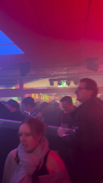 KIEZ ALM HAMBURG 🫶
GROßE FREIHEIT 39 A-B - 22767 HAMBURG - WIR SIND PARTY 🪩
DONNERSTAG - FREITAG & SAMSTAG AB 20 UHR - Wir freuen uns auf Dich! 
🌴 PARTY WIE AUF MALLE
🎙️ STÄNDIG LIVE ACTS 
🪣 SANGRIA AUS EIMER
🍺 3LITER SÄULEN
🍹 MISCHEN AUS MAẞKRÜGEN

KOMM IN DEIN #lieblingsclub !

#kiezalmhamburg #kiezalm #großefreiheit #reeperbahnhamburg