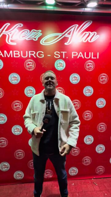 🍺 AM FREITAG DEN 06.03 LIVE 🎙️IN DER KIEZ ALM HAMBURG @caijou_offiziell & am SAMSTAG DEN 07.03 @marry_offiziell 🤩
@carsten.jahnke.dj & @milkauluemmel werden alles geben um Euch zu Unterhalten und gemeinsam die Alm zum WACKELN bringen ! 
Wir freuen uns auf Dich! 
WIR SIND PARTY ❗️
KOMM IN DEINEN #lieblingsclub
#kiezalmhamburg #kiezalm #großefreiheit #reeperbahnhamburg