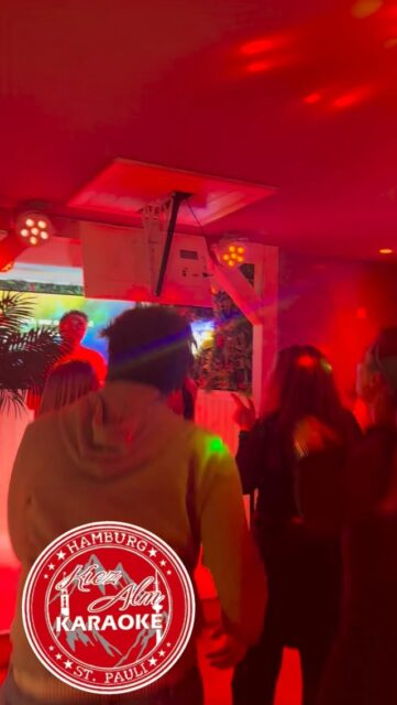 🥳🎤 SING DEINE LIEBLINGSSONGS LIVE🎙️IN DER KIEZ ALM HAMBURG 🫶
WIR SIND PARTY‼️
KOMM IN DEINEN #lieblingsclub
#kiezalmhamburg #kiezalm #großefreiheit #reeperbahnhamburg